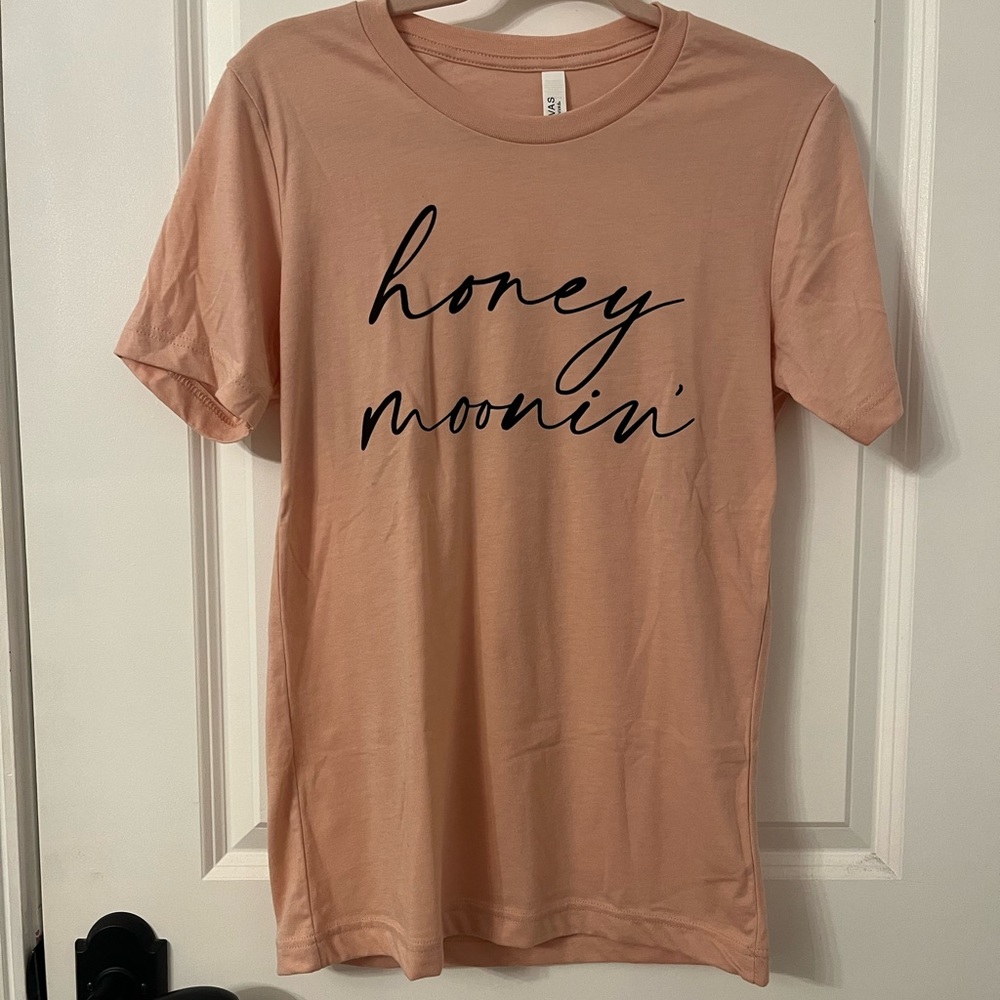 NEW honey moonin’ tee